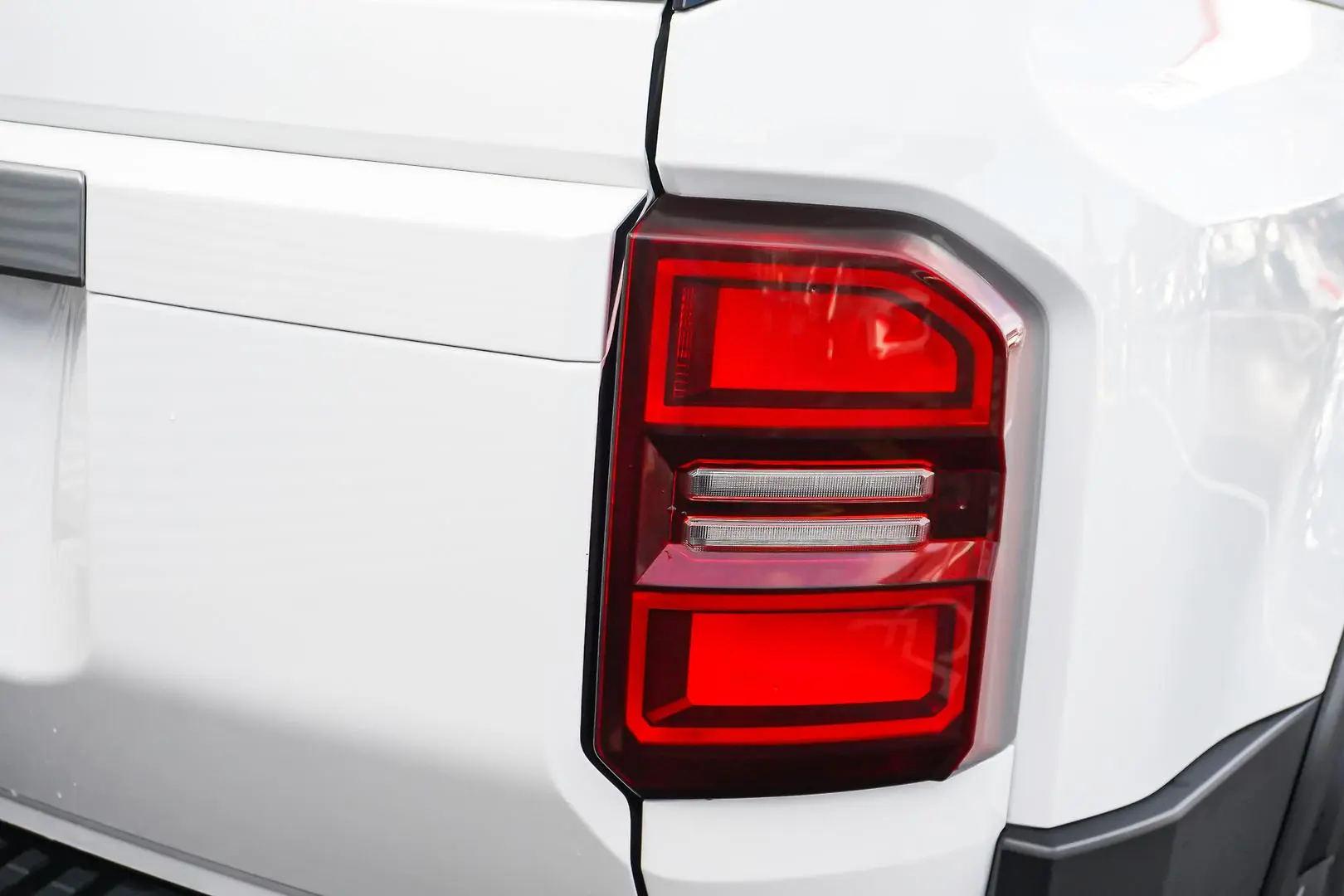 2024 Toyota Landcruiser Prado Gallery Image 14