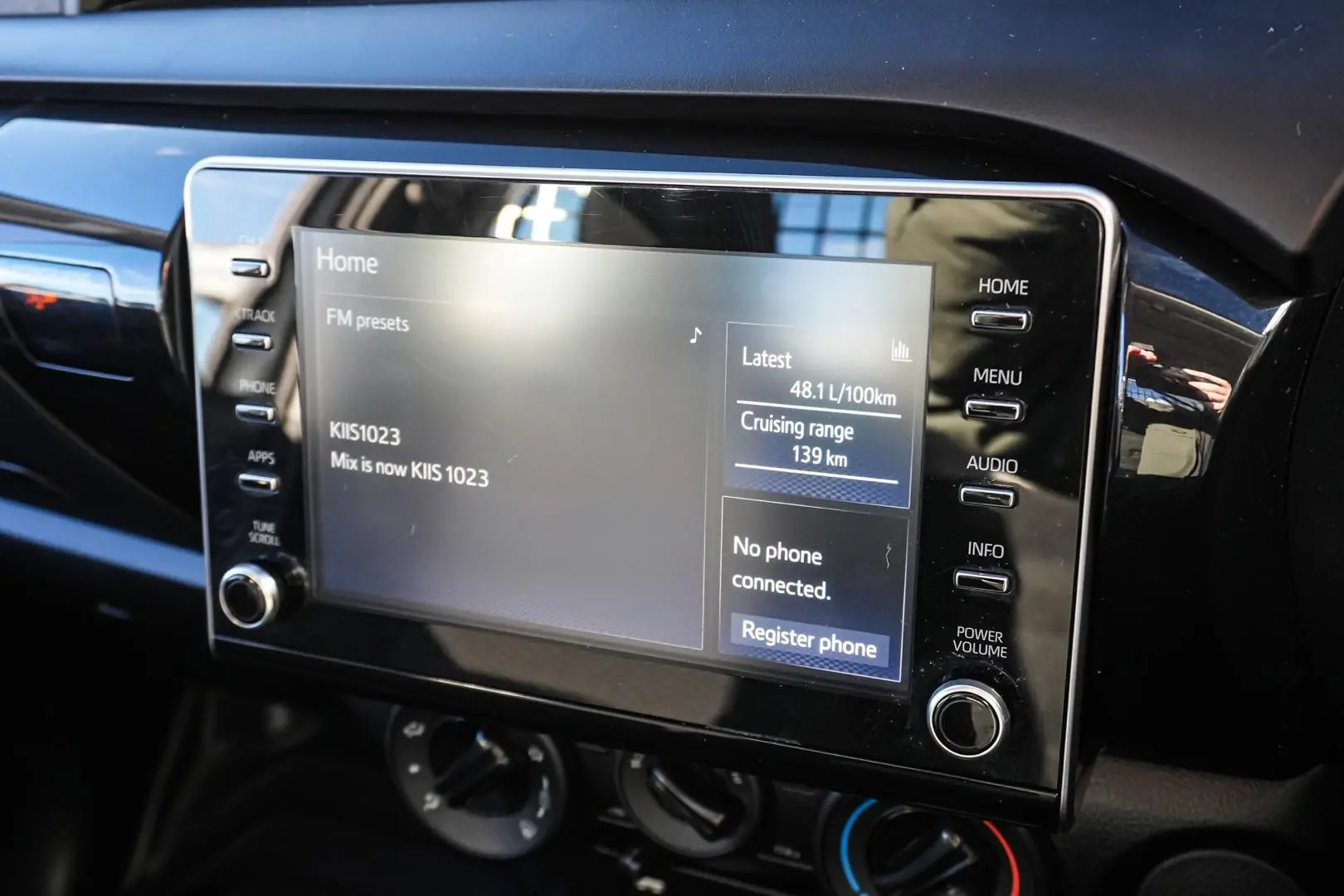 2021 Toyota Hilux Gallery Image 19