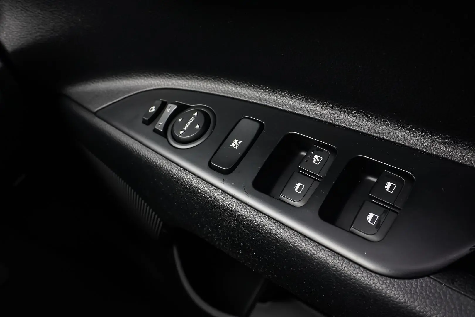 2020 Kia Rio Gallery Image 22