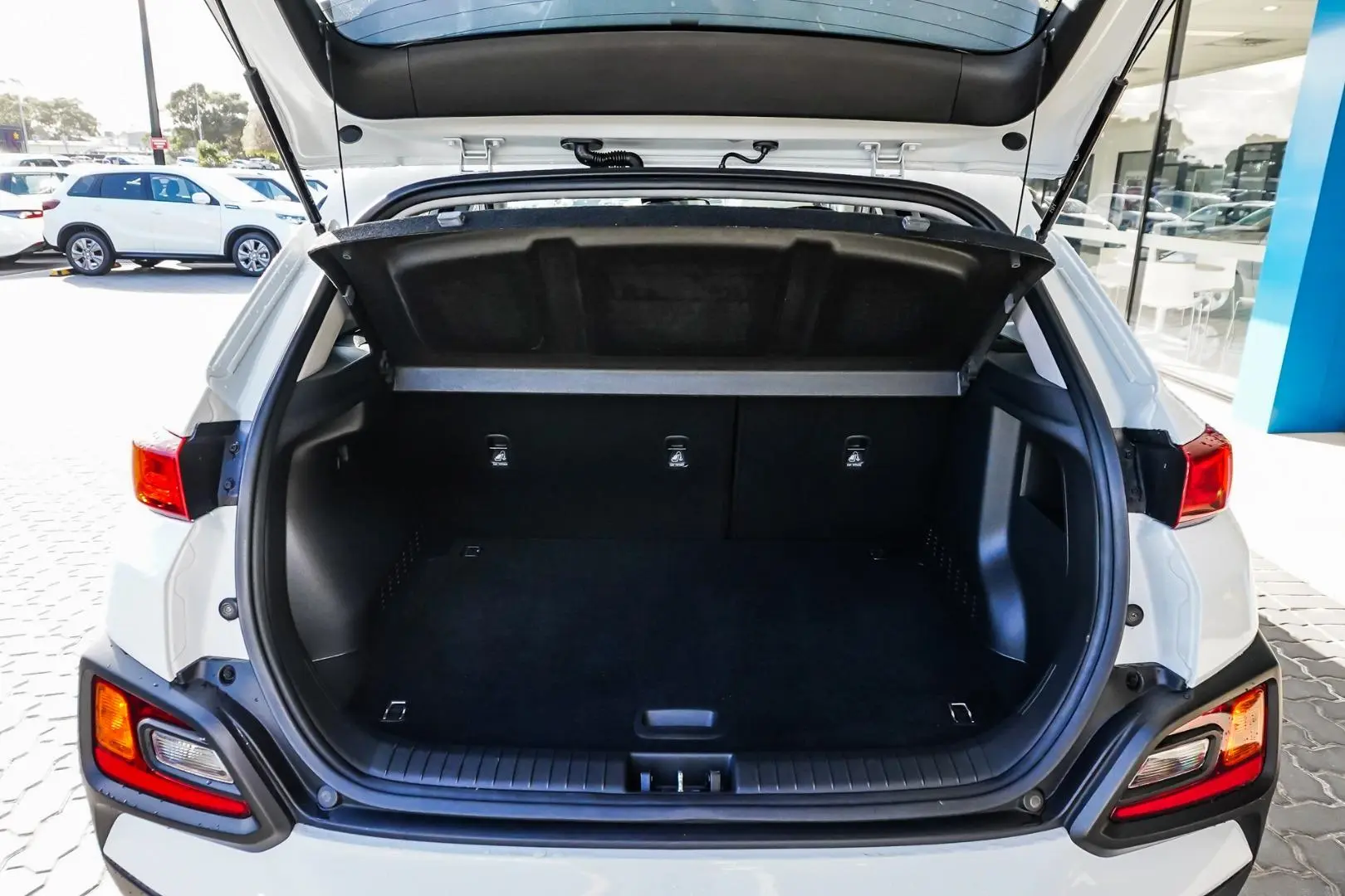 2020 Hyundai Kona Gallery Image 10