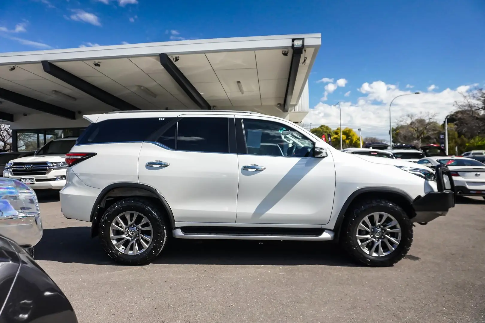 2021 Toyota Fortuner Gallery Image 4