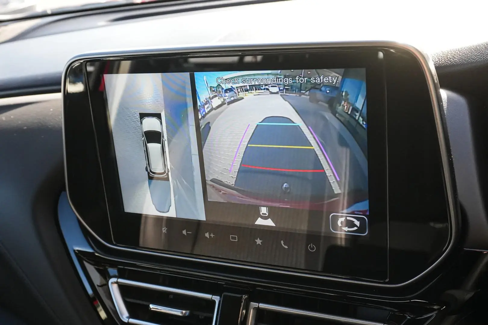 2023 Suzuki S-Cross Gallery Image 18