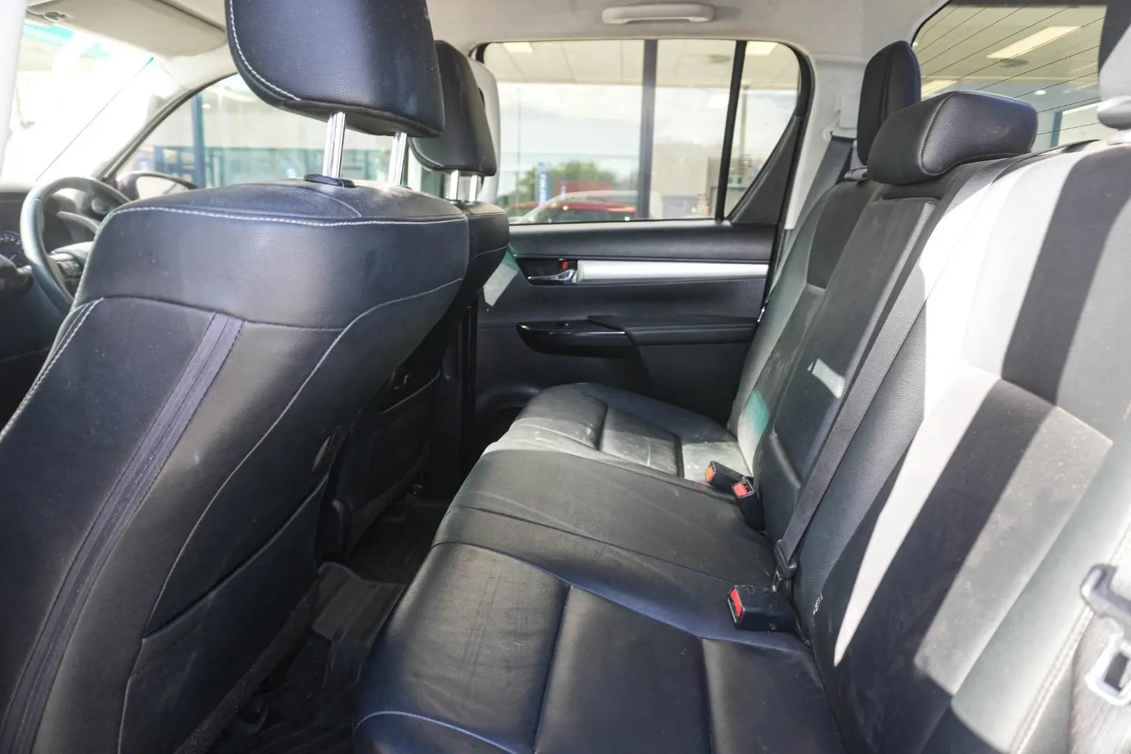 2017 Toyota Hilux Gallery Image 8
