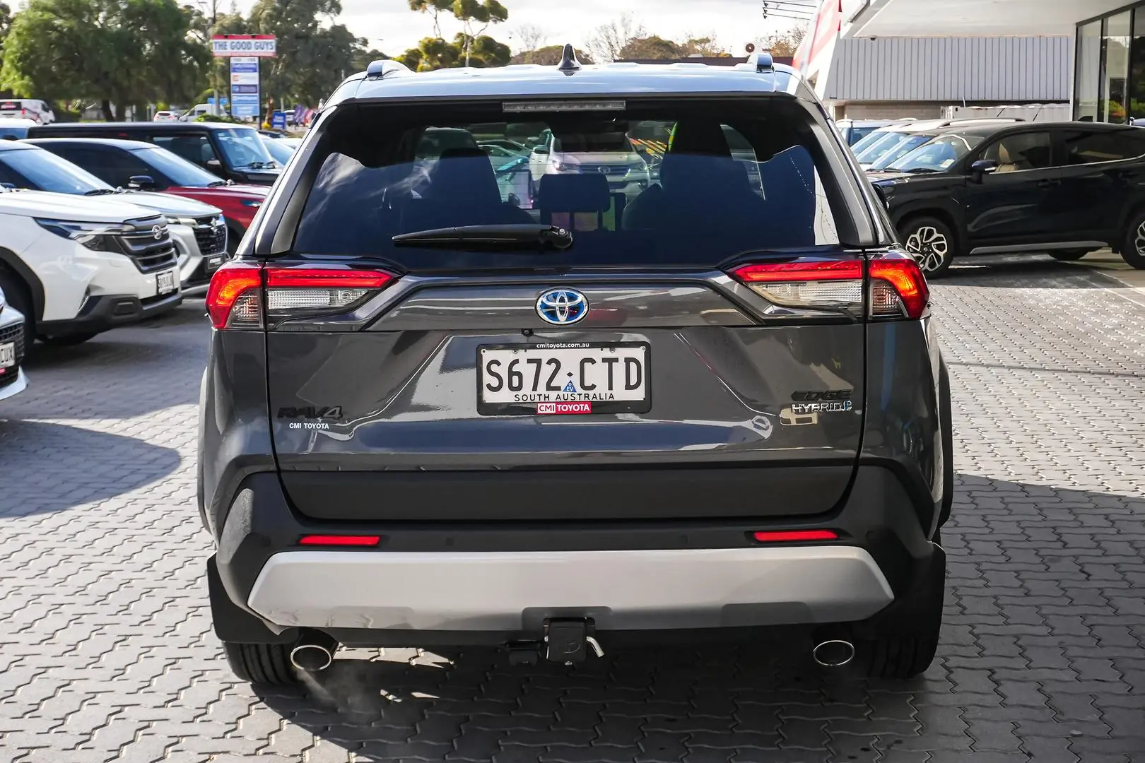 2022 Toyota RAV4 Gallery Image 6