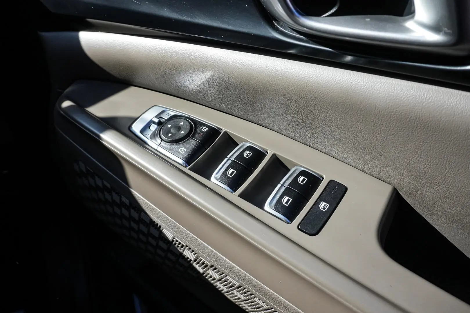 2024 Kia Carnival Gallery Image 16