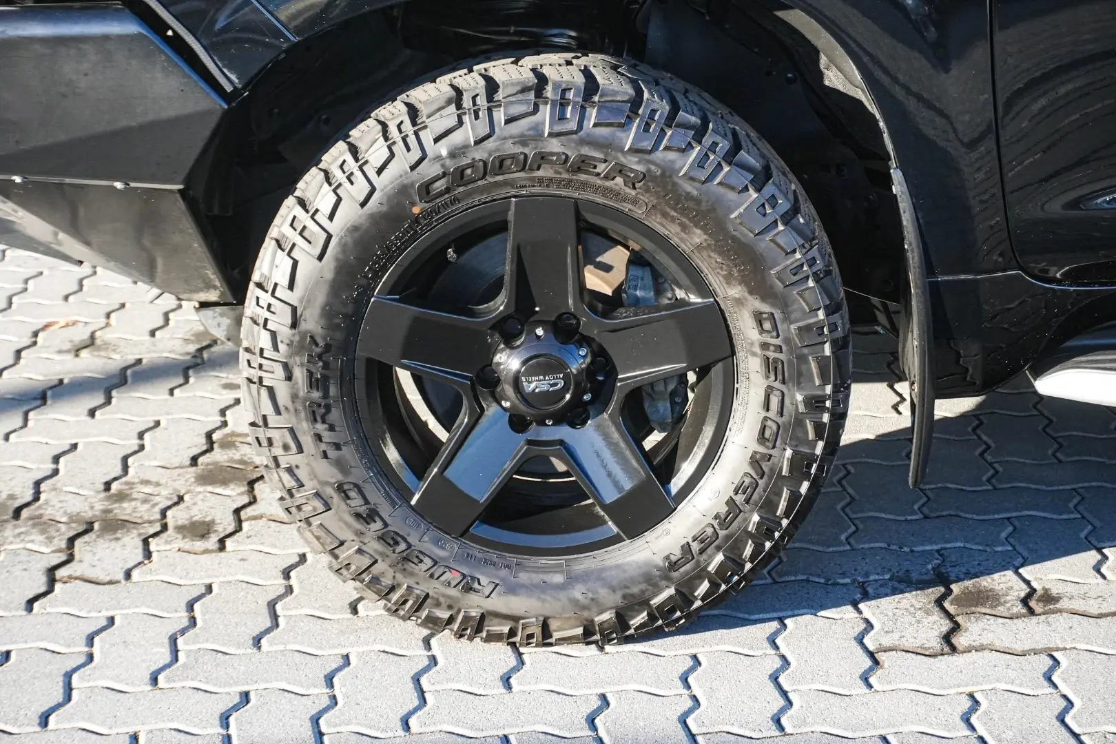 2022 Toyota Landcruiser Prado Gallery Image 13
