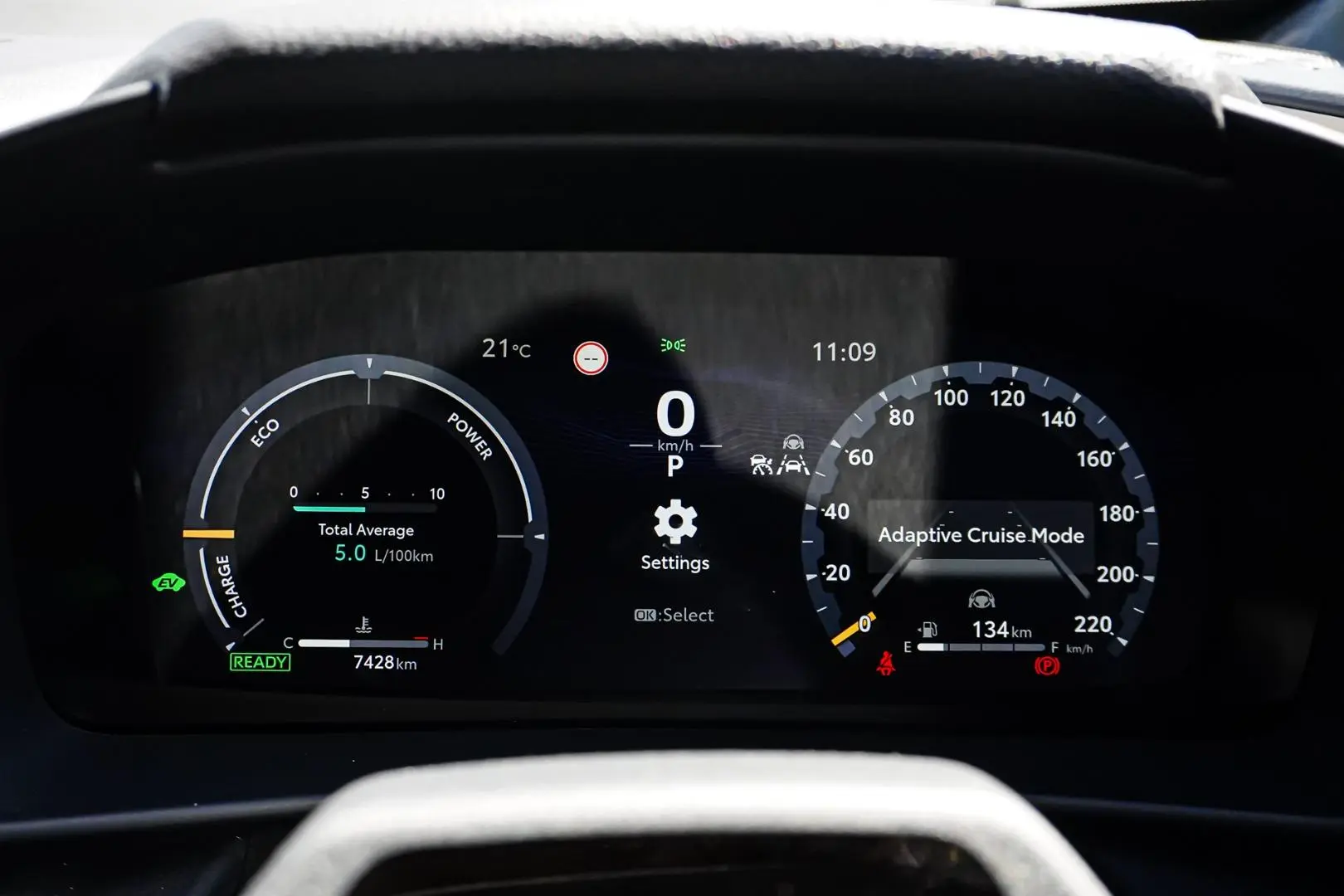 2024 Toyota C-HR Gallery Image 18