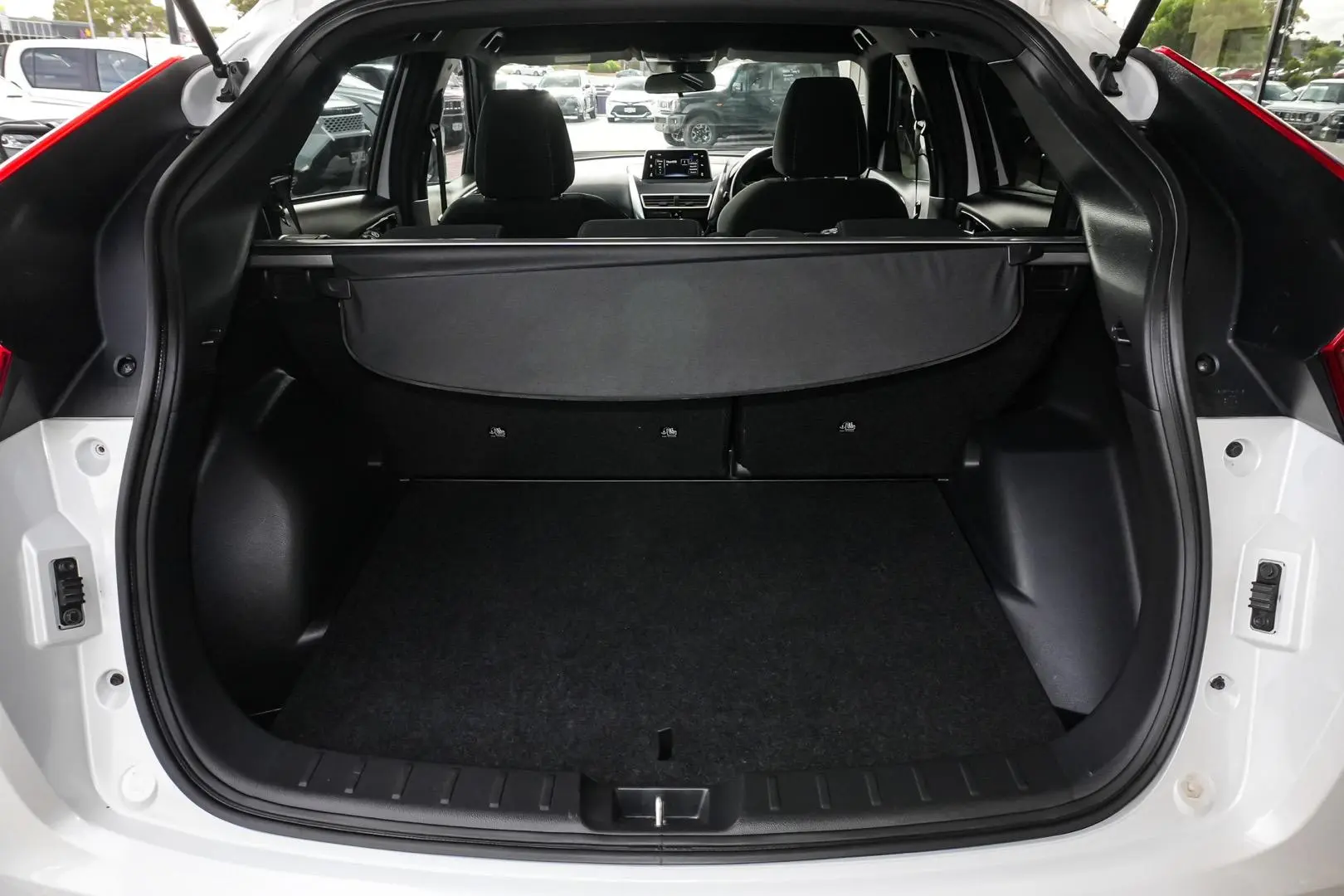 2020 Mitsubishi Eclipse Cross Gallery Image 10