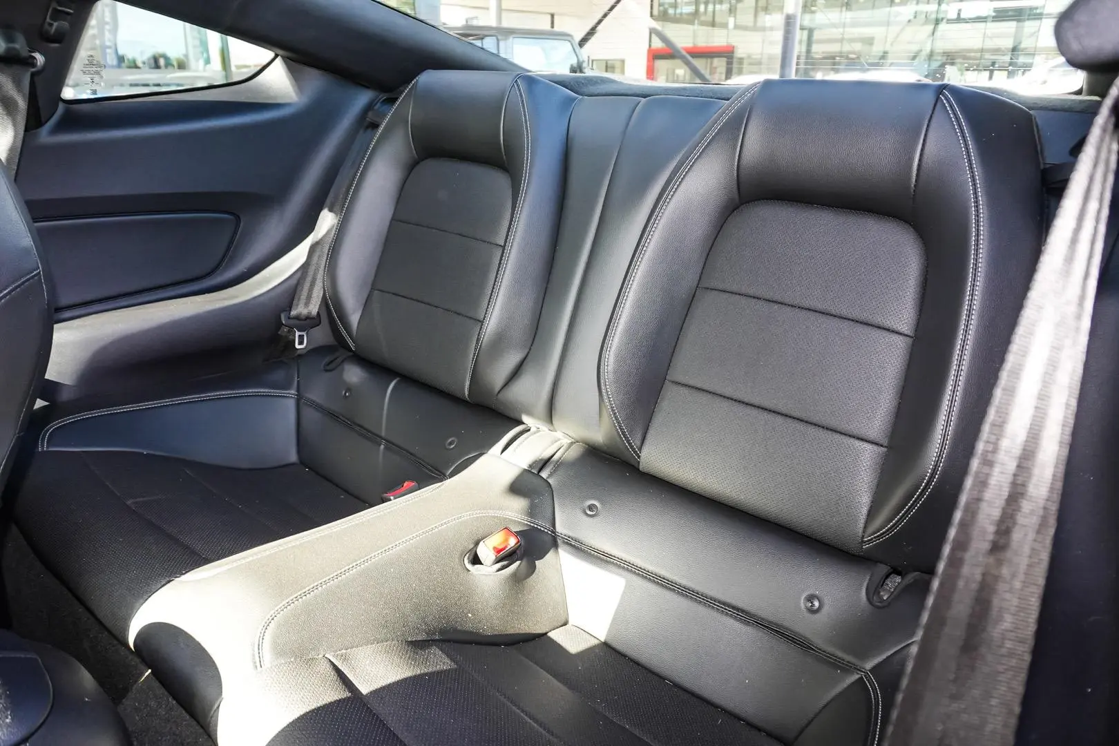 2018 Ford Mustang Gallery Image 13