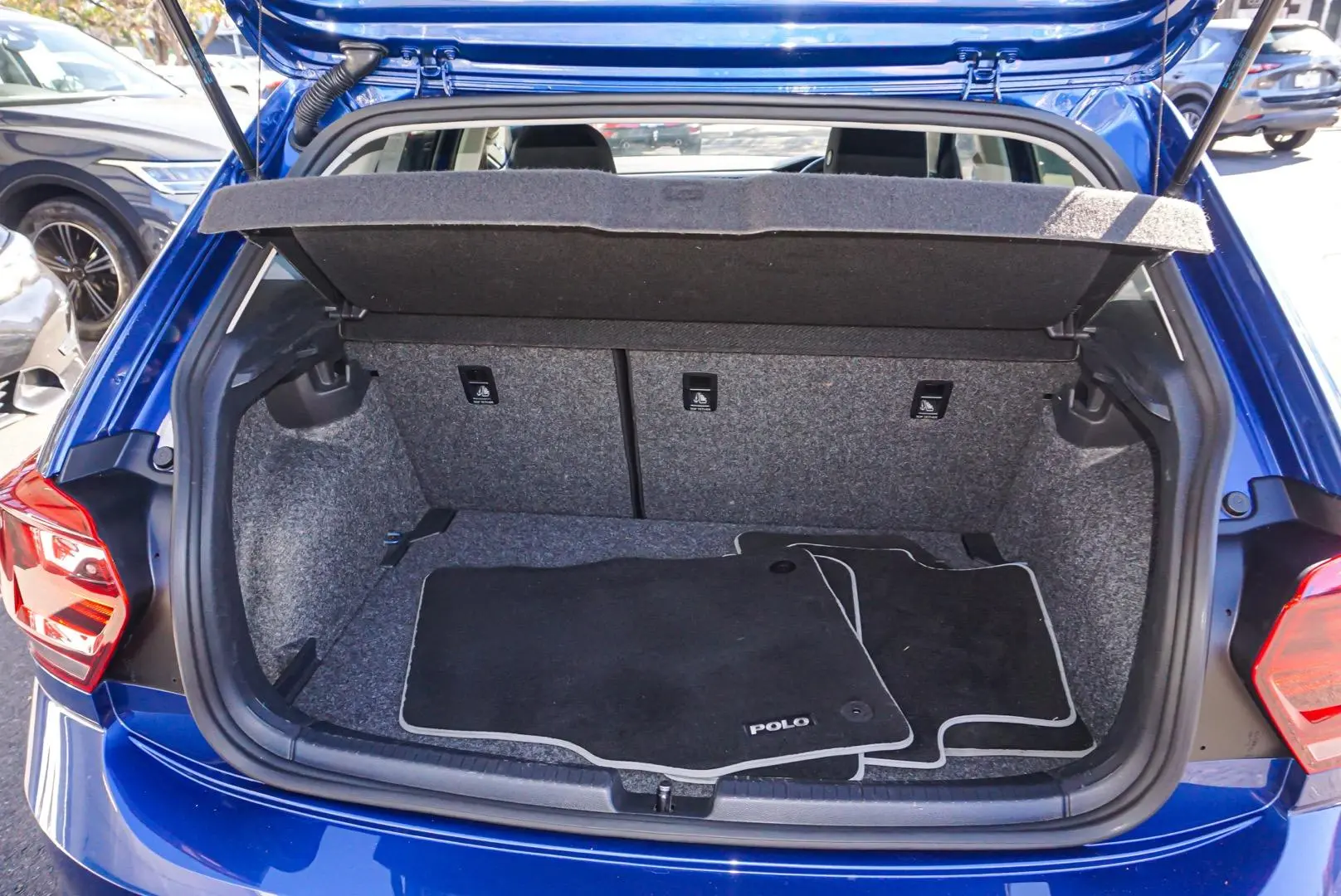 2019 Volkswagen Polo Gallery Image 10