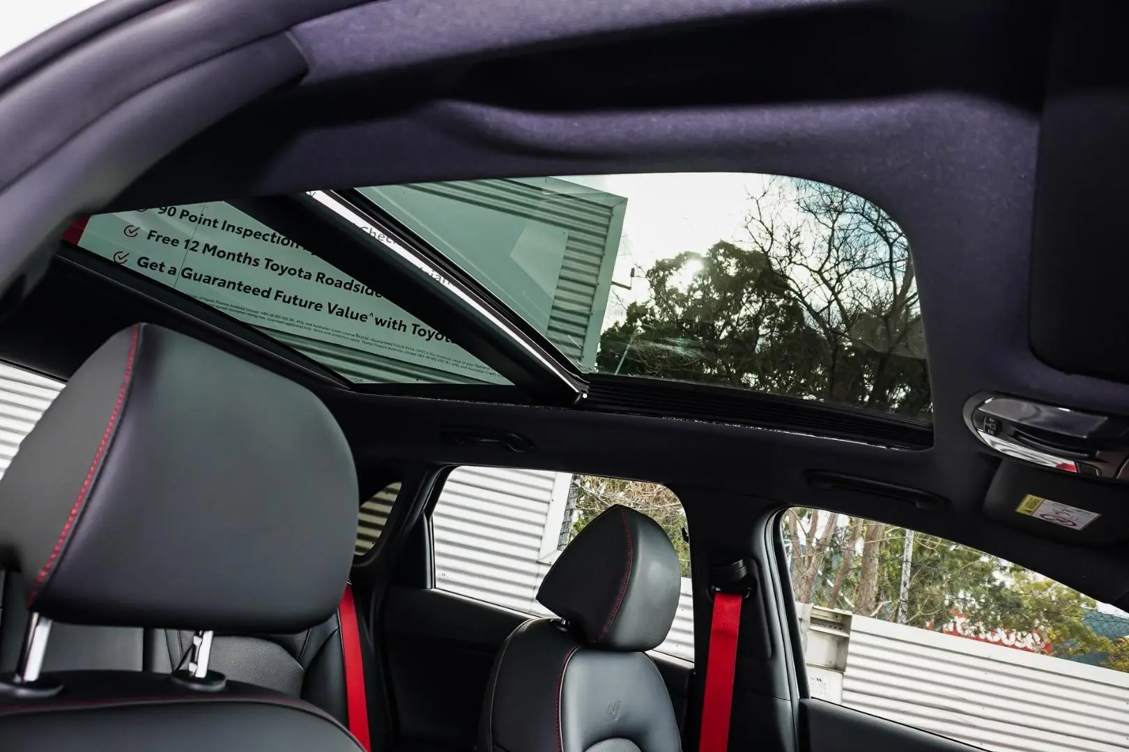 2022 Hyundai i30 Gallery Image 9