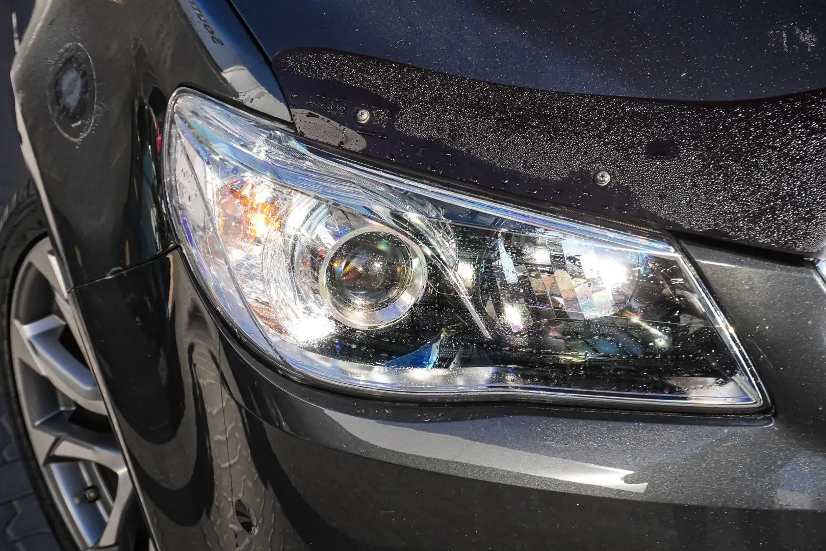 2017 Holden Calais Gallery Image 12