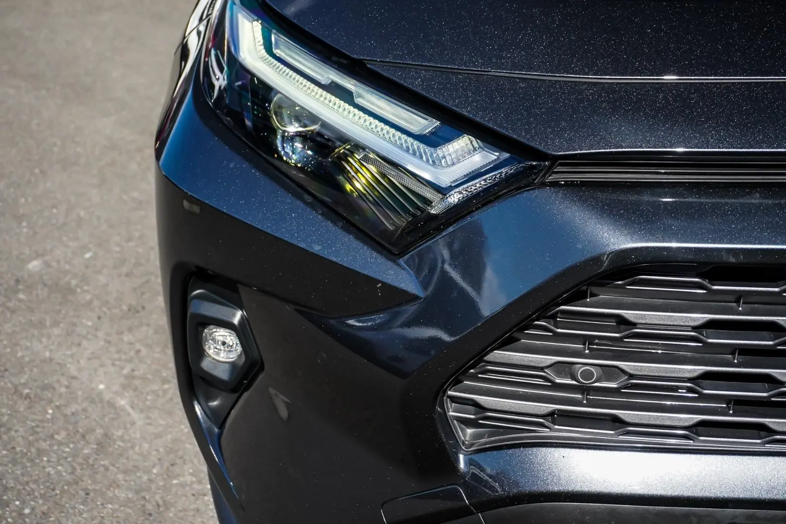 2023 Toyota RAV4 Gallery Image 12