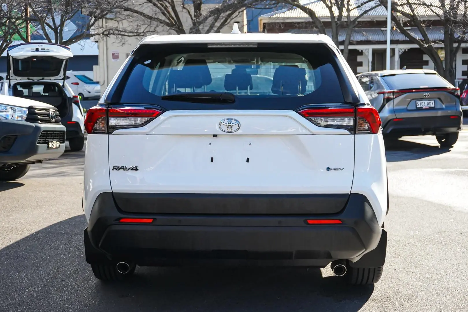 2025 Toyota RAV4 Gallery Image 5