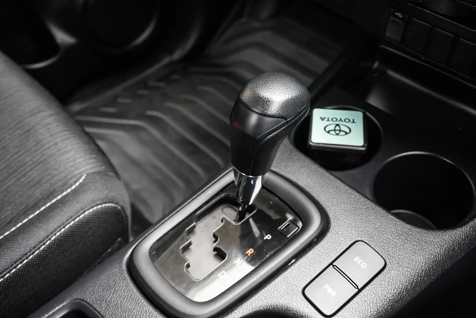 2022 Toyota Hilux Gallery Image 17