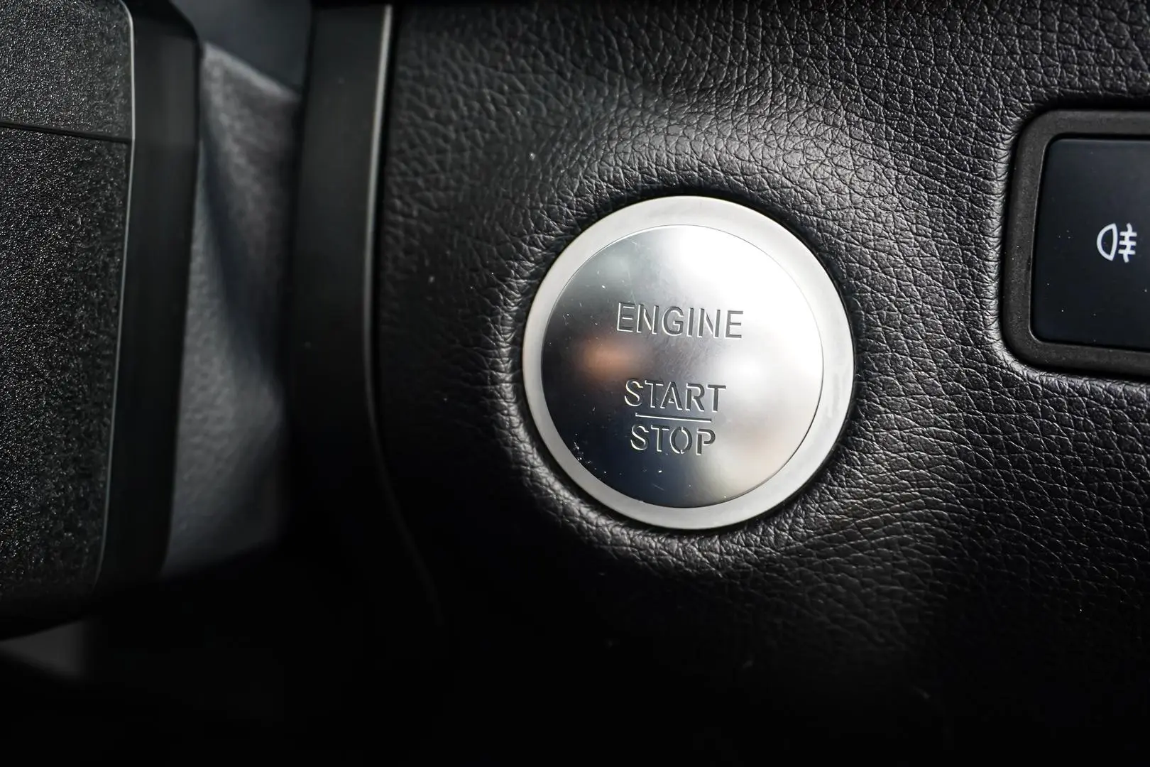 2017 Mercedes-Benz GLE-Class Gallery Image 27