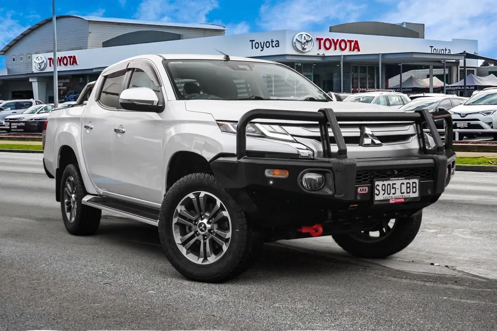 2019 Mitsubishi Triton Image