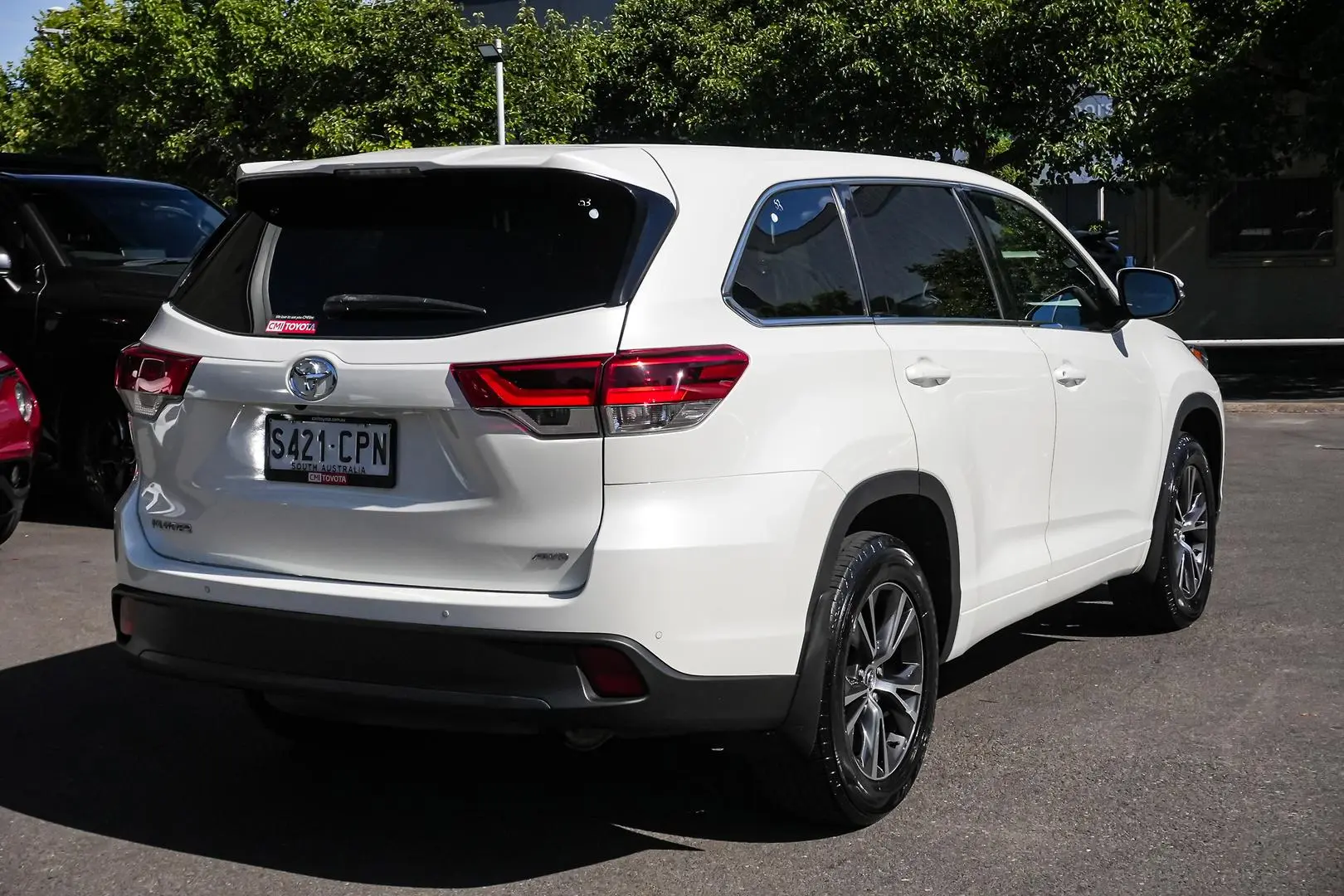 2019 Toyota Kluger Gallery Image 3