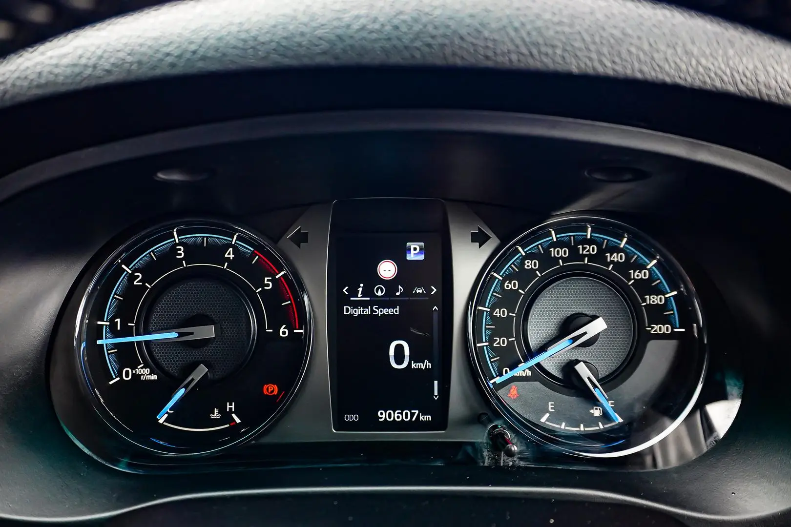 2022 Toyota Hilux Gallery Image 17