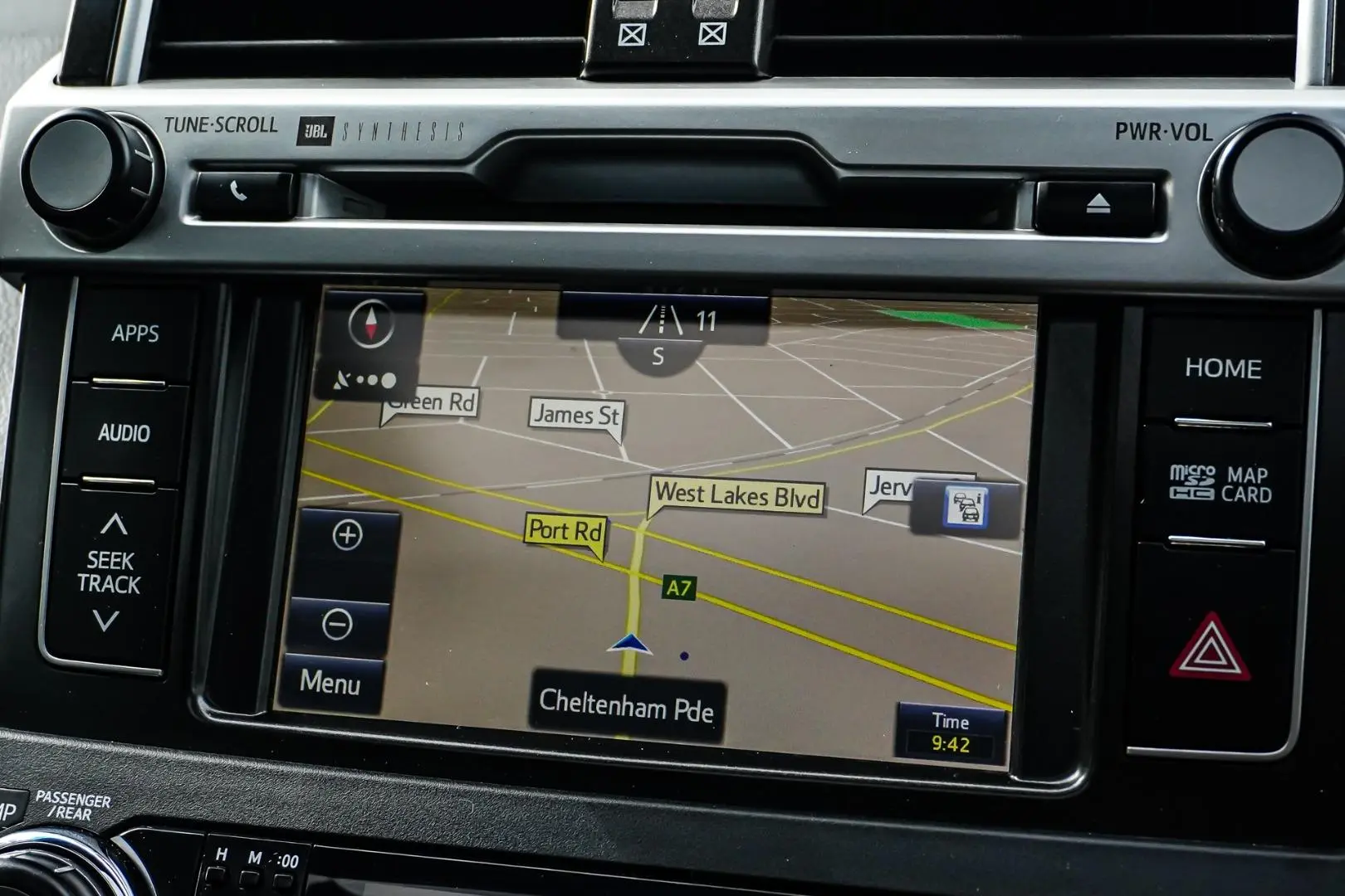 2016 Toyota Landcruiser Prado Gallery Image 27