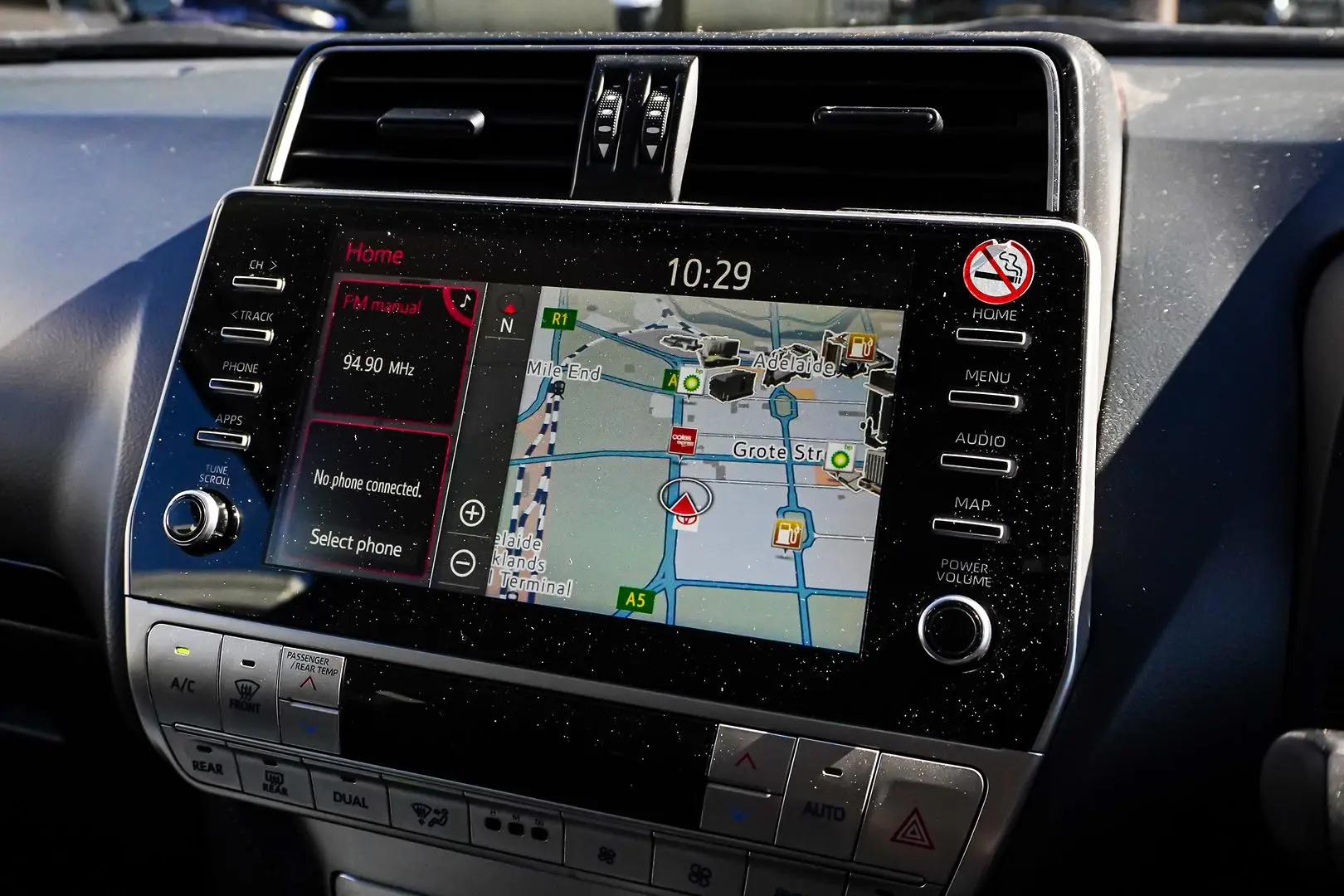 2021 Toyota Landcruiser Prado Gallery Image 20