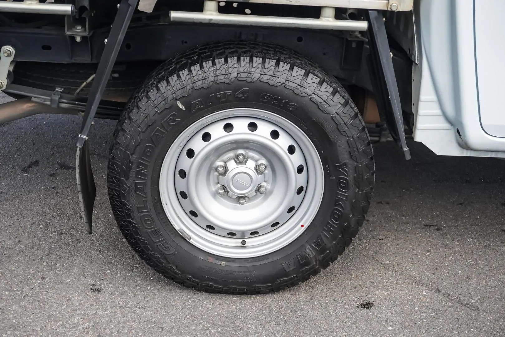 2021 Isuzu D-MAX Gallery Image 14