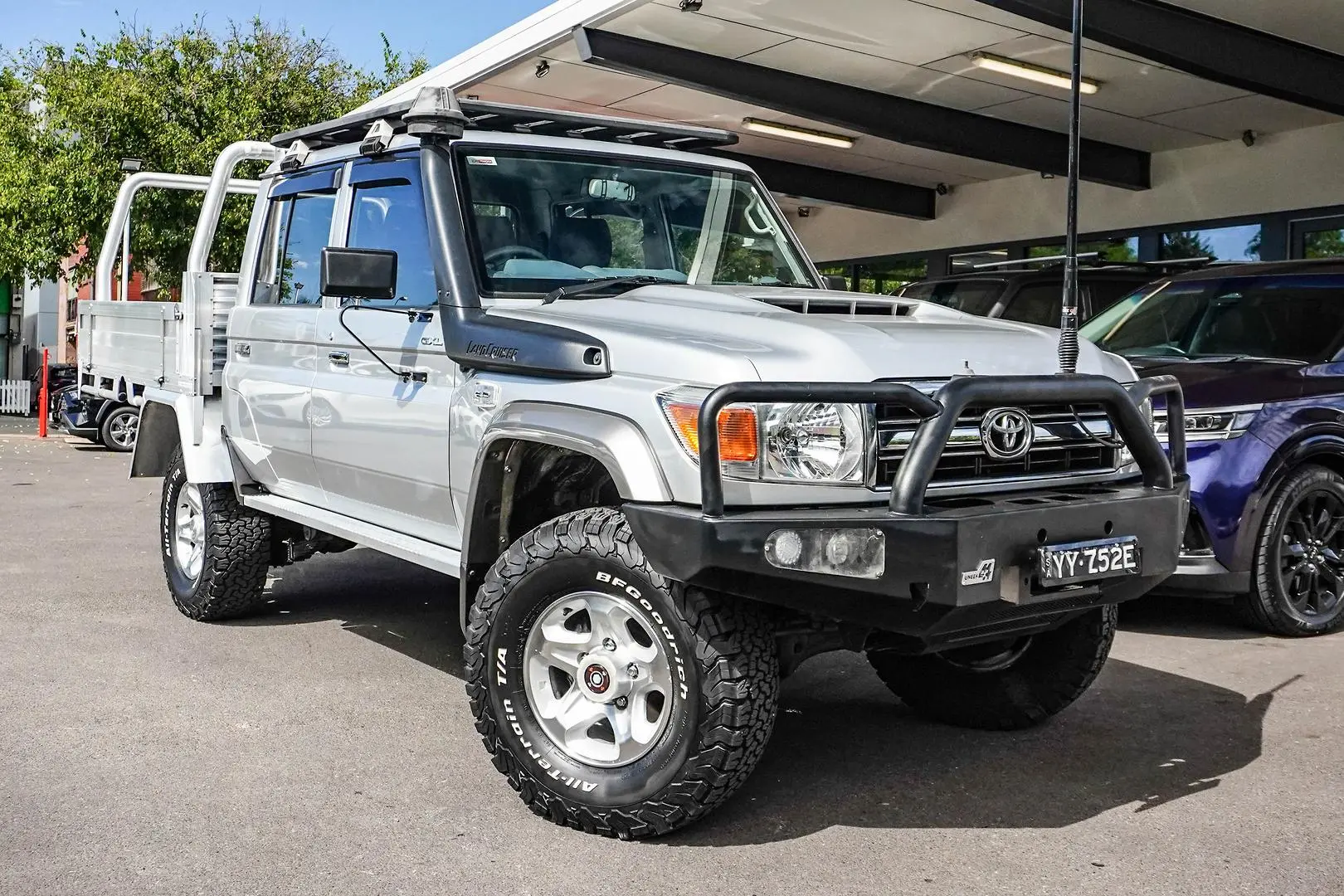 2017 Toyota Landcruiser Gallery Image 2