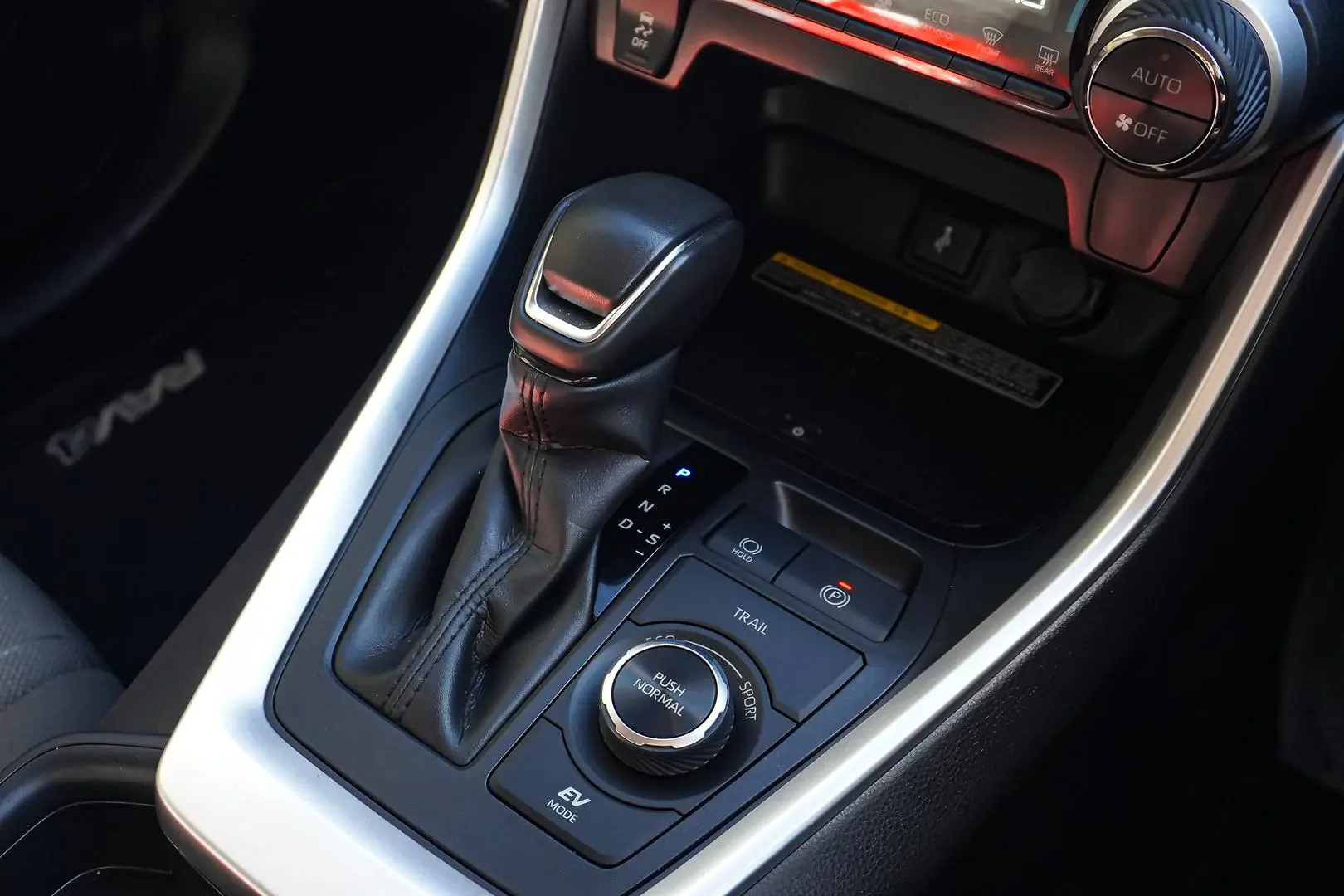 2021 Toyota RAV4 Gallery Image 19