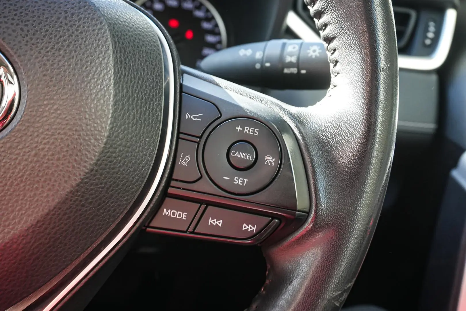 2022 Toyota RAV4 Gallery Image 21