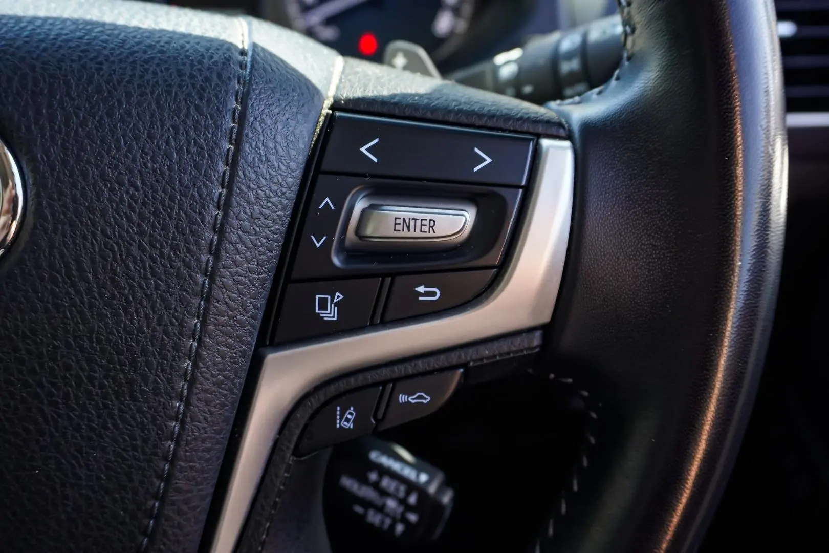 2021 Toyota Landcruiser Prado Gallery Image 24