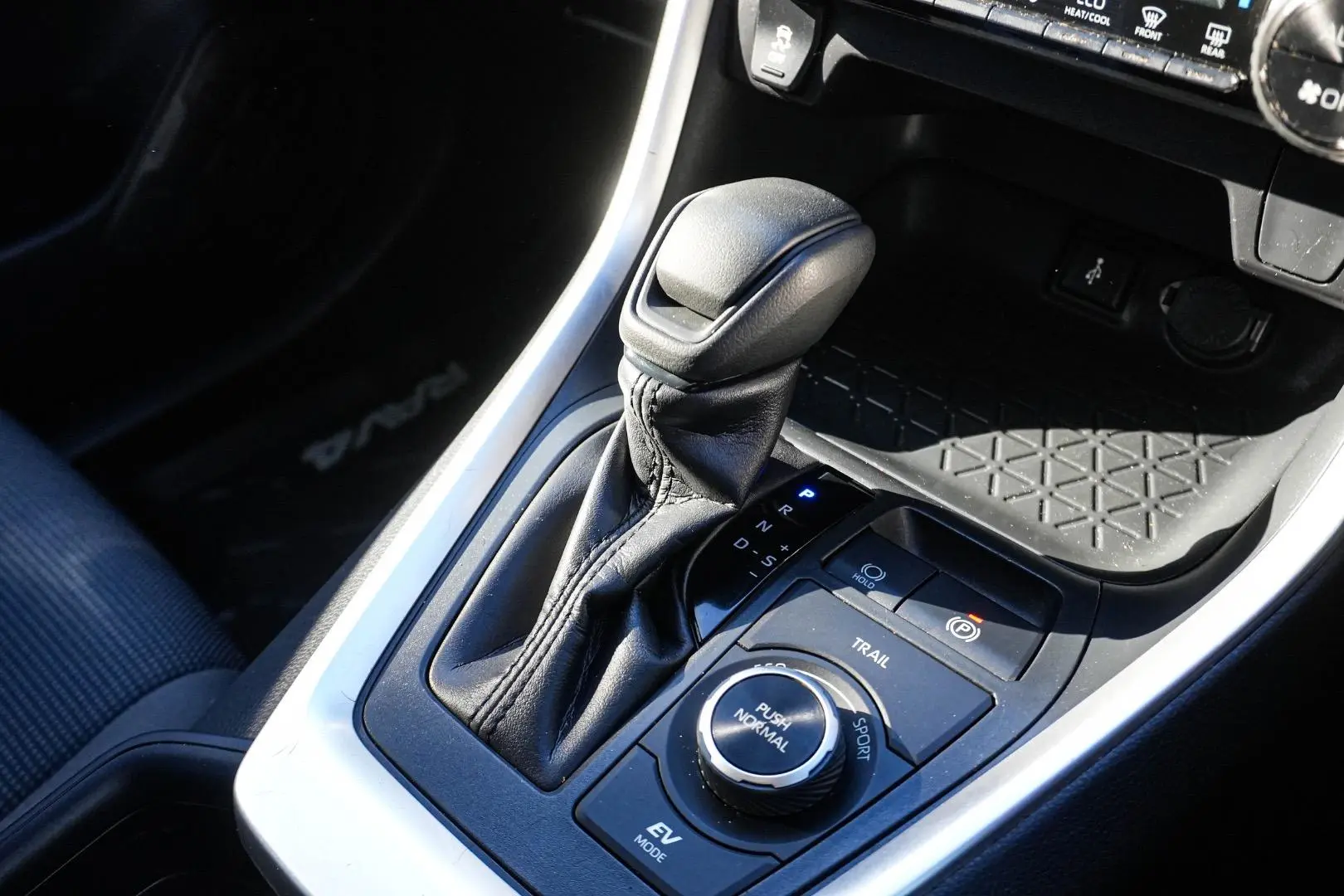 2021 Toyota RAV4 Gallery Image 19