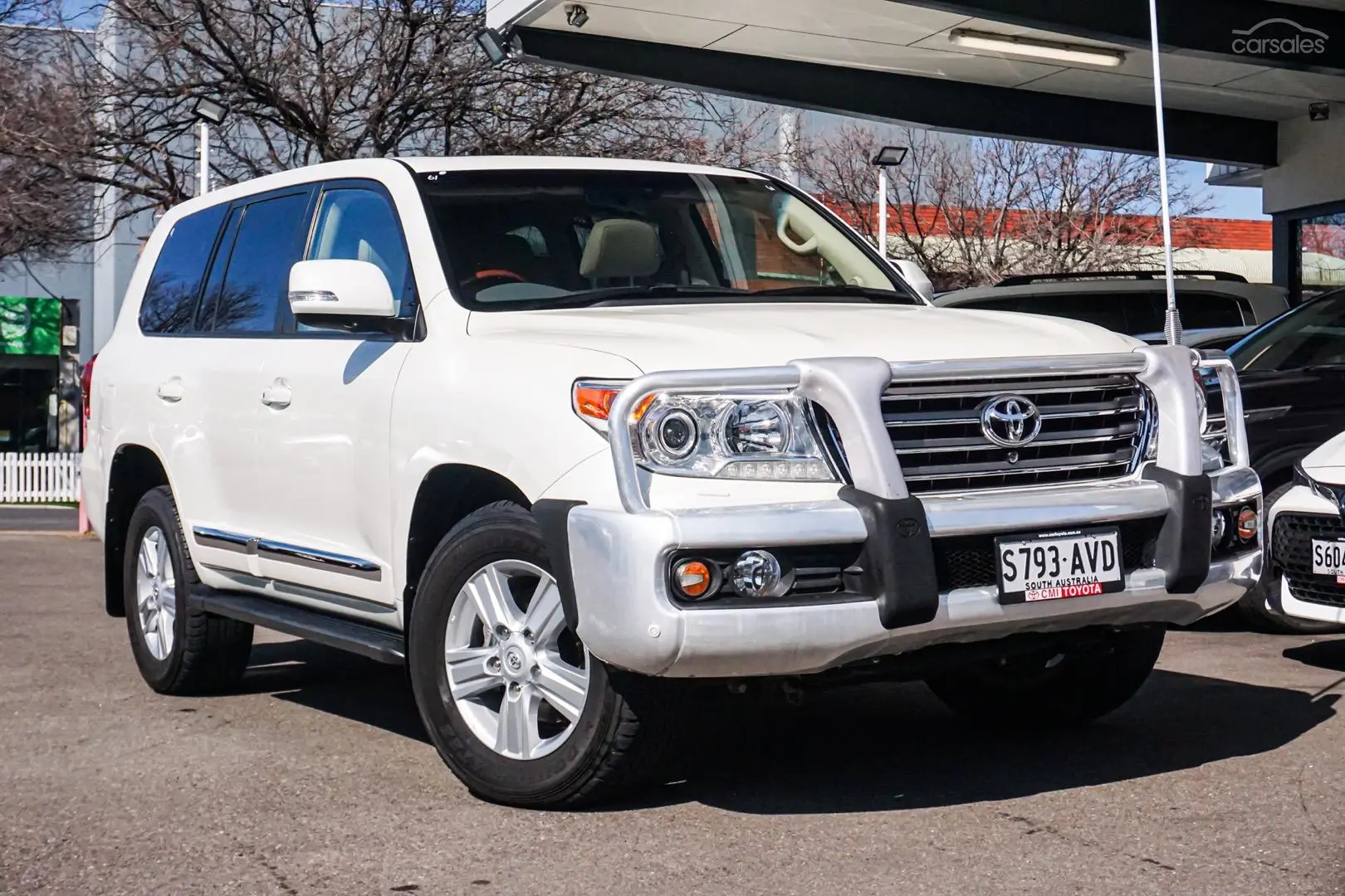 2012 Toyota Landcruiser Image 2