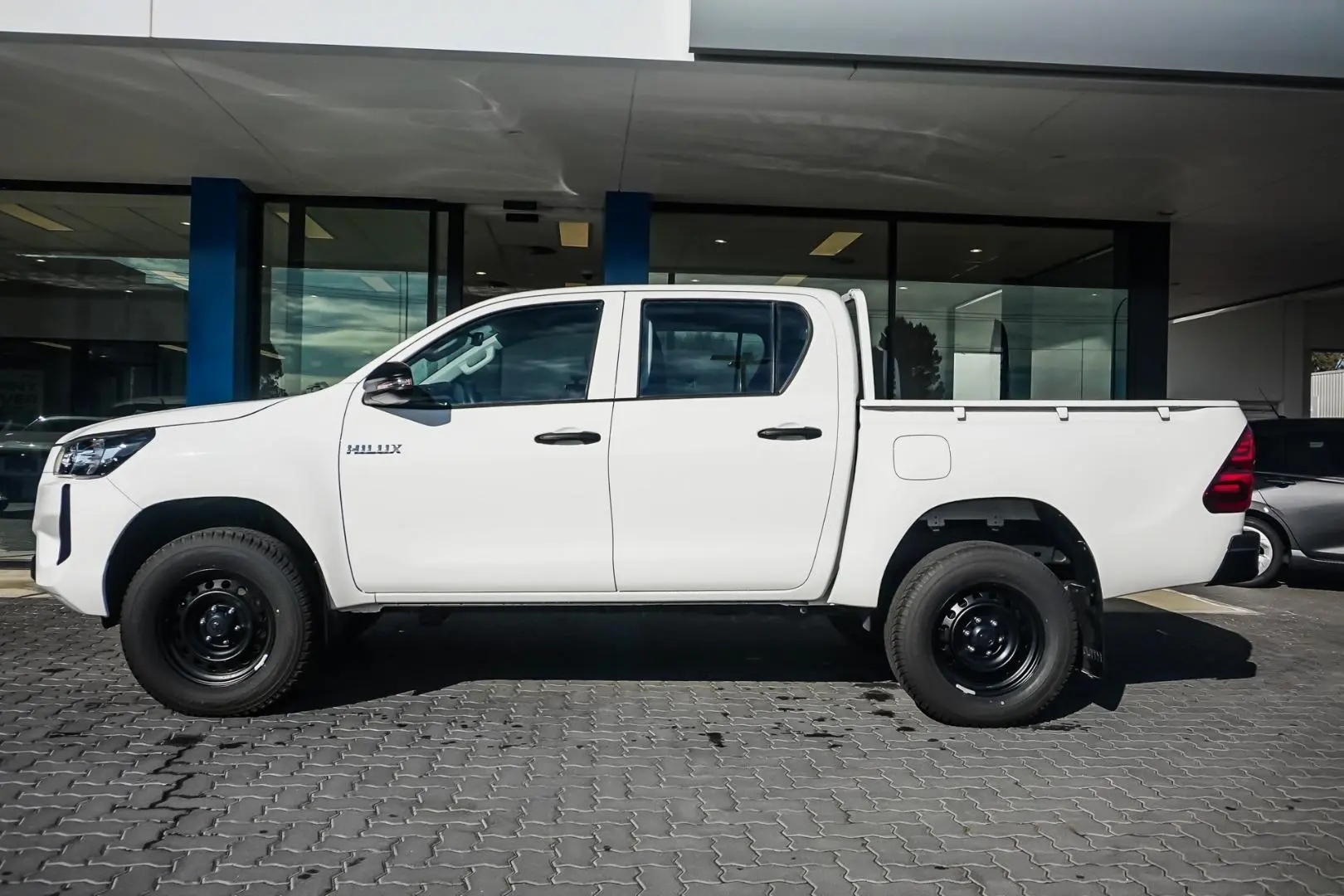 2024 Toyota Hilux Gallery Image 4