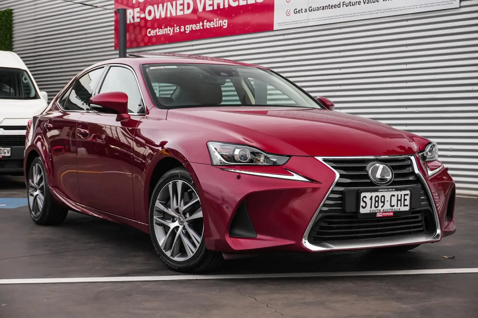 2020 Lexus IS Gallery Image 2