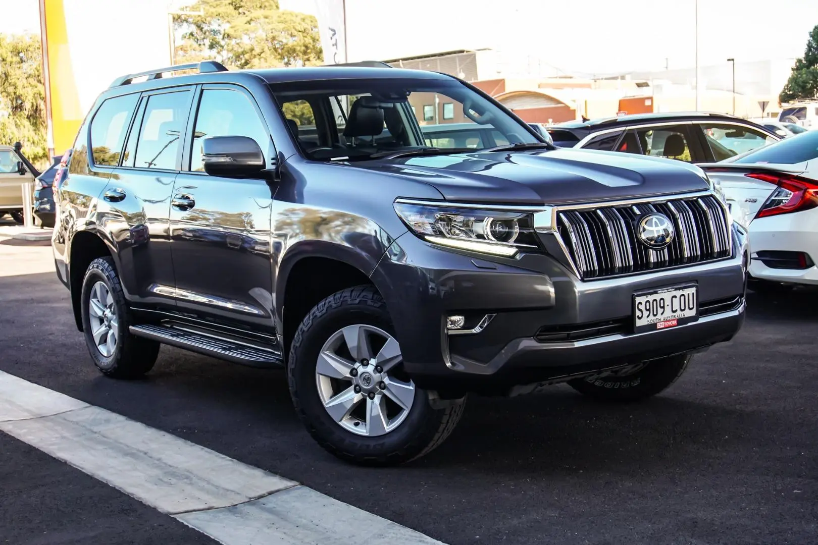 2022 Toyota Landcruiser Prado Gallery Image 1