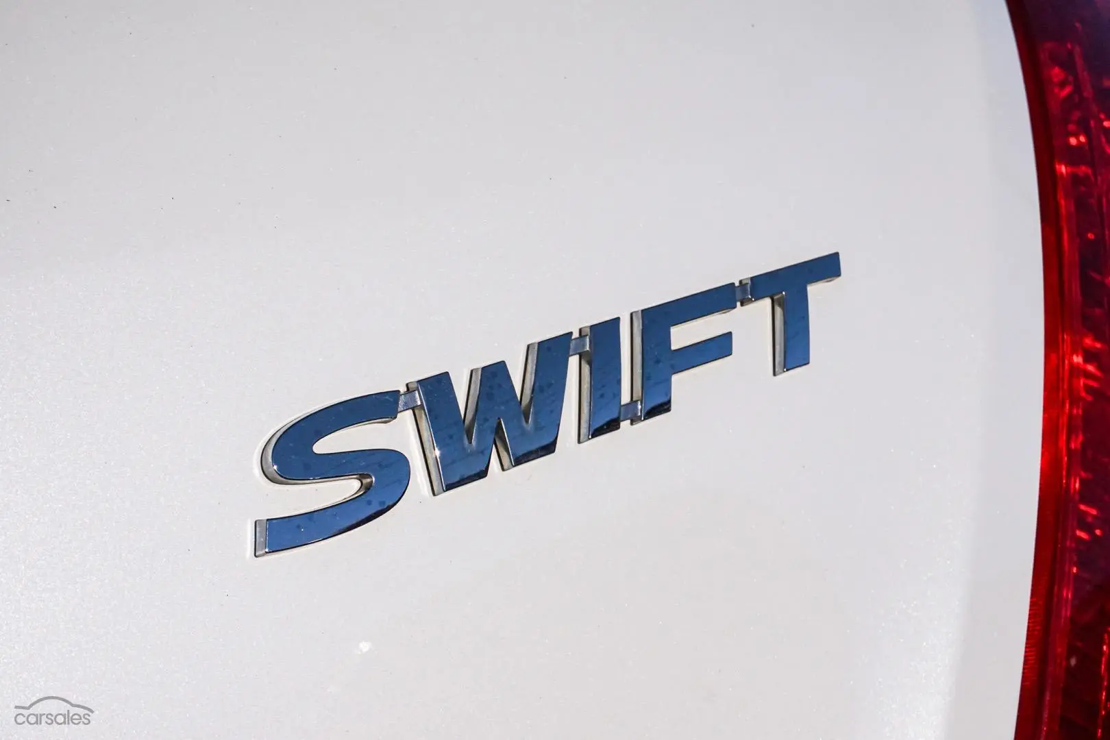 2013 Suzuki Swift Image 14
