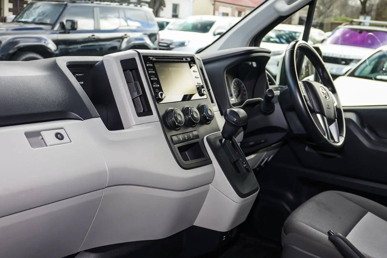 2019 Toyota Hiace Gallery Image 9