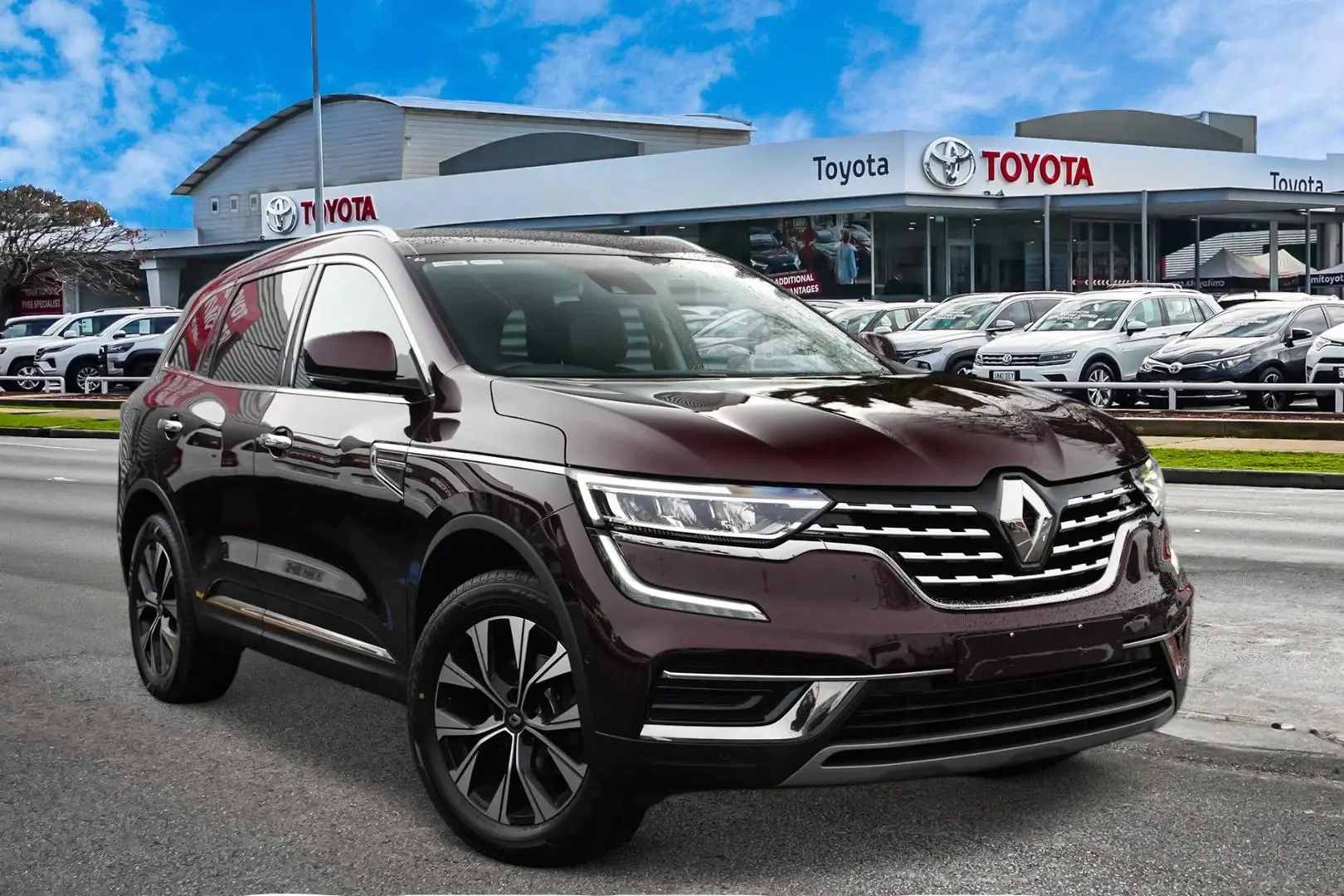 2022 Renault Koleos Gallery Image 1