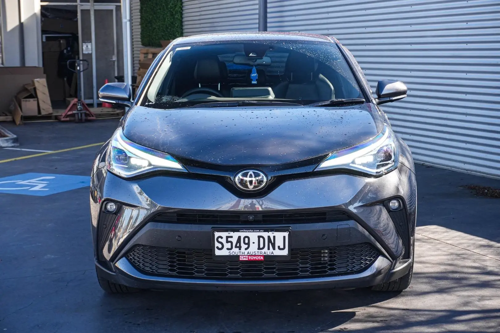 2020 Toyota C-HR Gallery Image 5