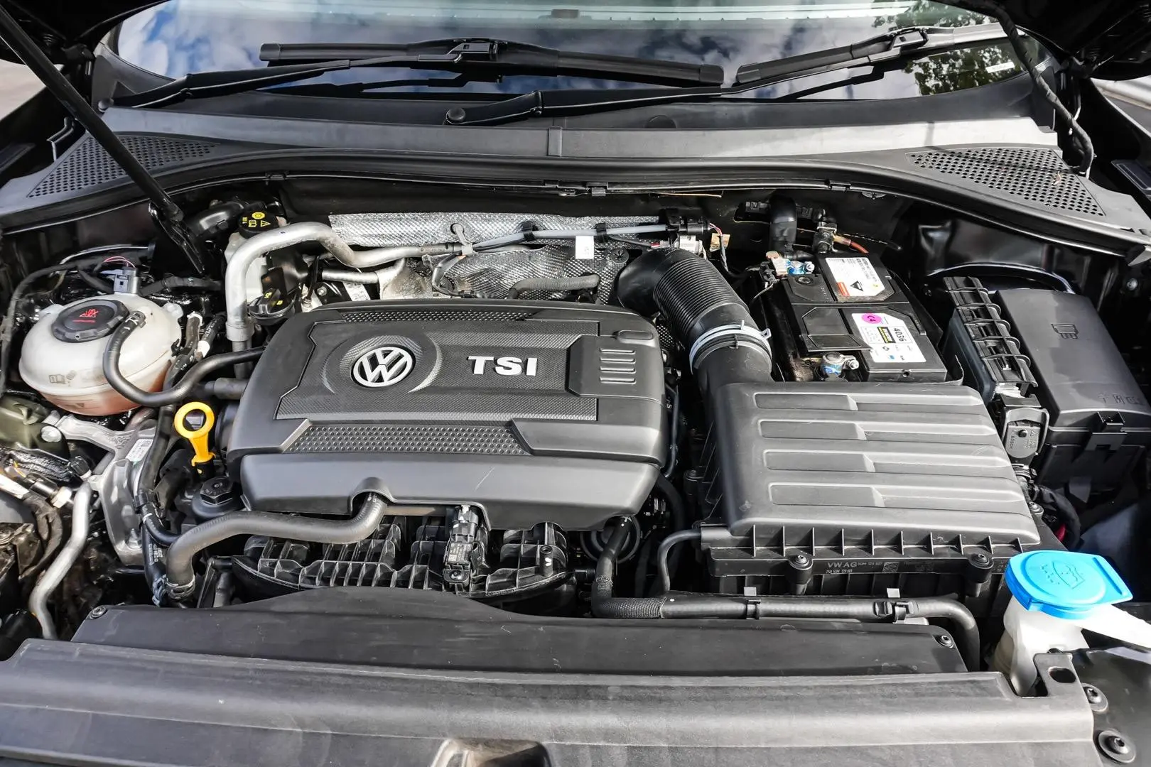 2019 Volkswagen Tiguan Gallery Image 24