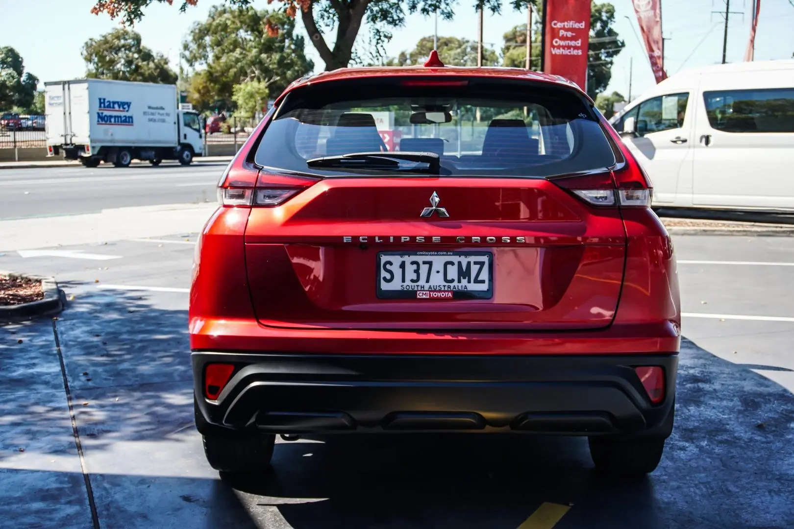 2022 Mitsubishi Eclipse Cross Gallery Image 5