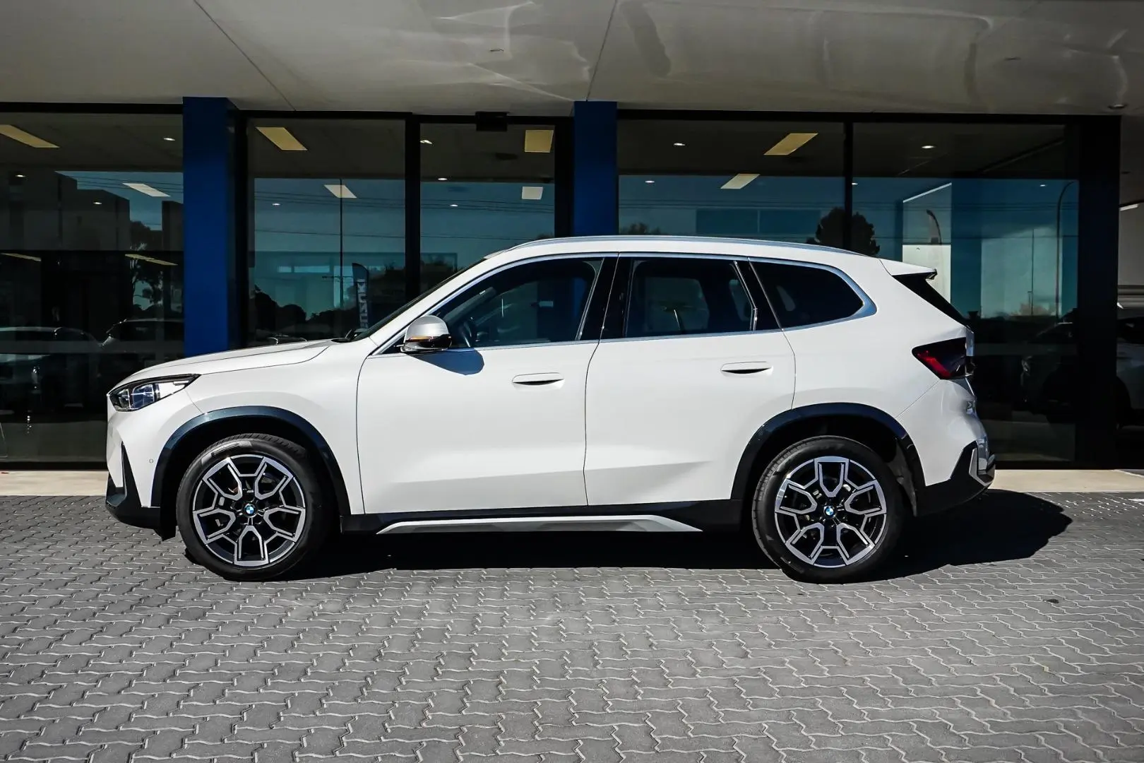 2023 BMW X1 Gallery Image 4