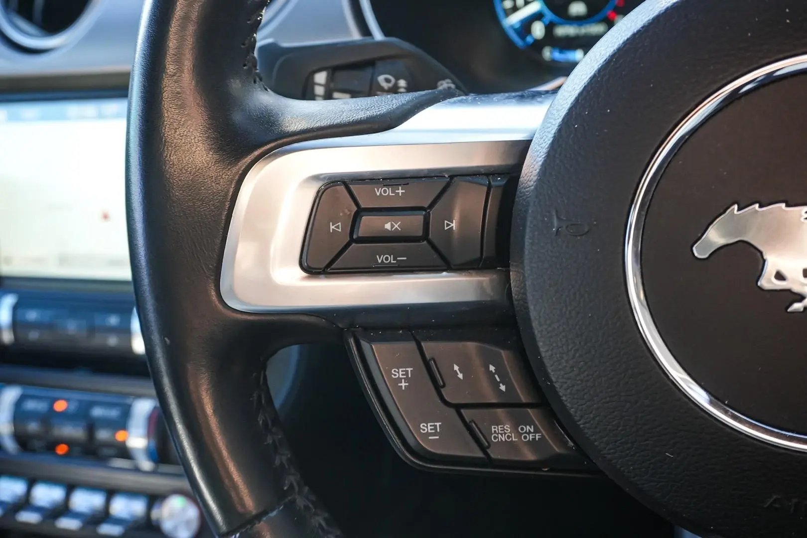 2018 Ford Mustang Gallery Image 18