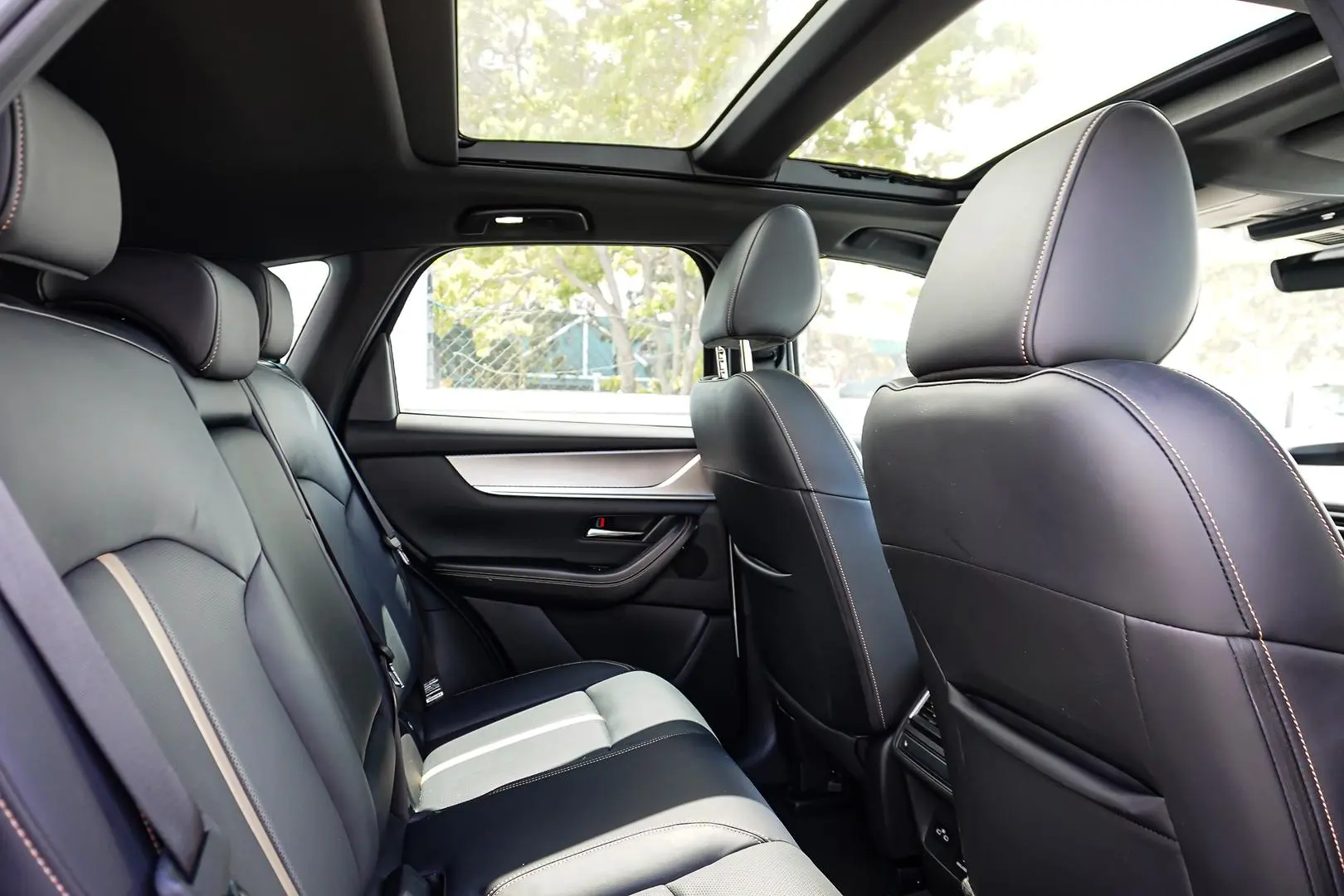 2024 Mazda CX-60 Gallery Image 9