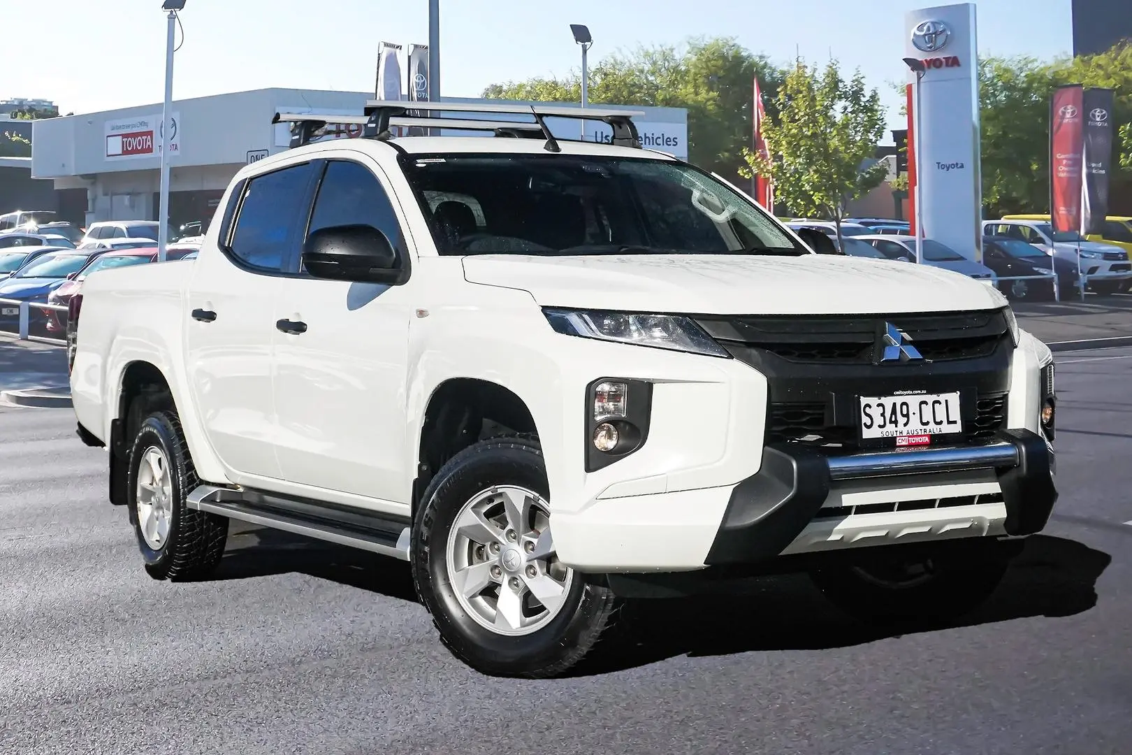 2019 Mitsubishi Triton Gallery Image 1