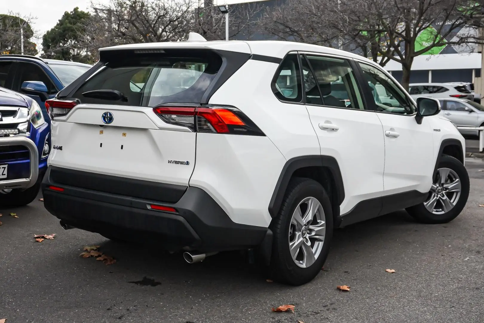 2024 Toyota RAV4 Gallery Image 3