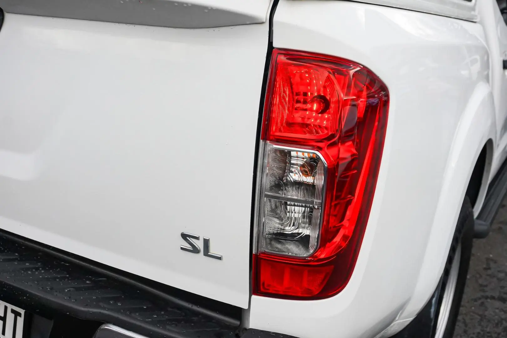 2020 Nissan Navara Gallery Image 14