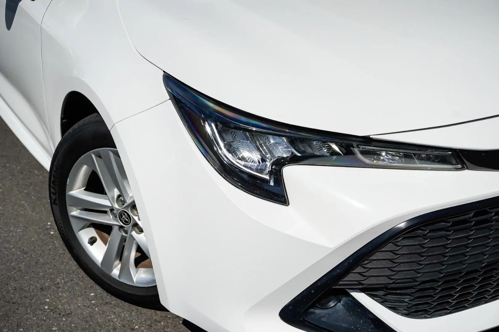 2018 Toyota Corolla Gallery Image 12