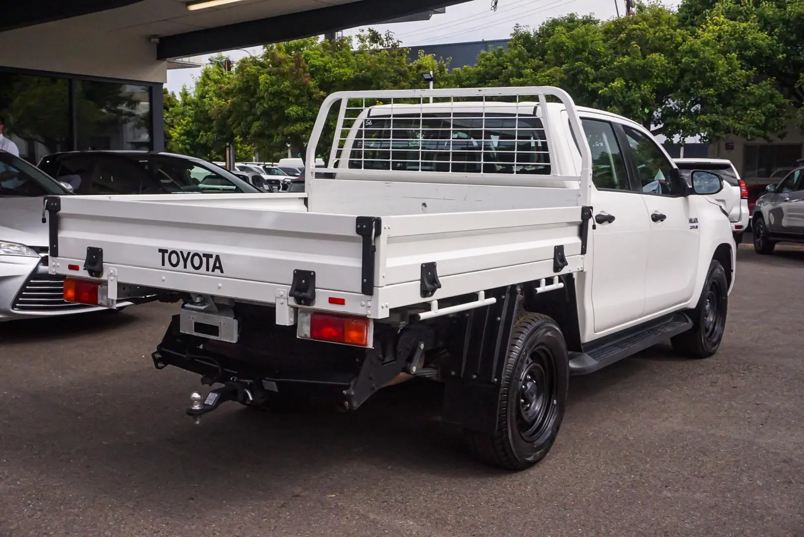 2021 Toyota Hilux Gallery Image 3