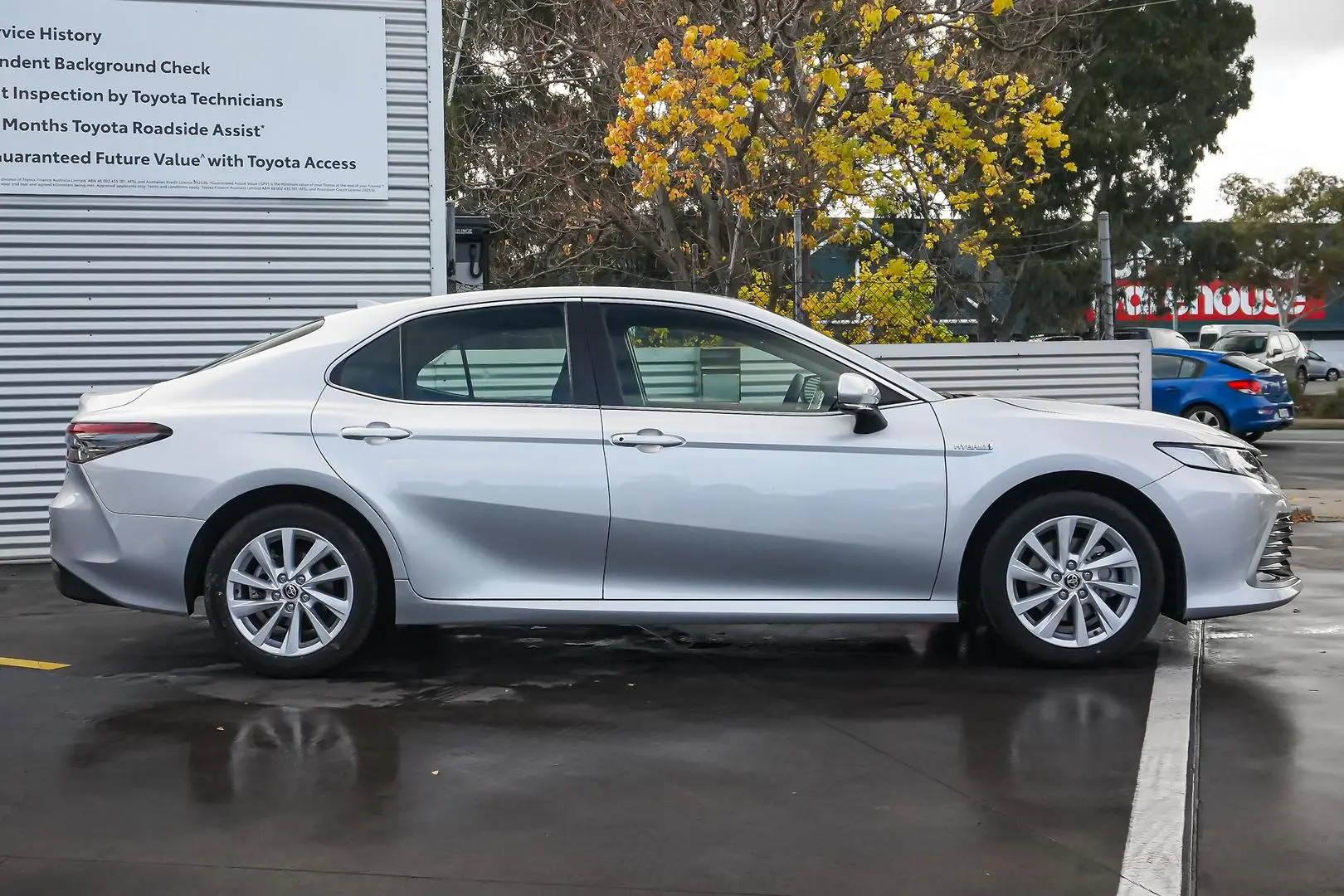 2024 Toyota Camry Gallery Image 4